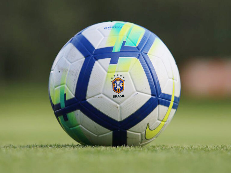 AGU aponta irregularidades em contratos de clubes com FFU