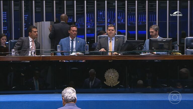 Senado aprova aposentadoria especial com custo de R$ 27 bi
