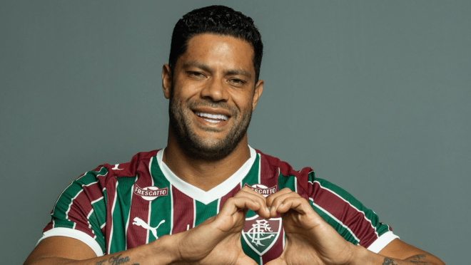 Hulk marca primeiro gol pelo Fluminense em amistoso