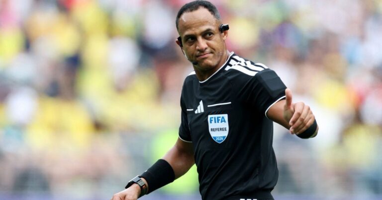 Ismail Elfath apita semifinal entre Inglaterra e Argentina