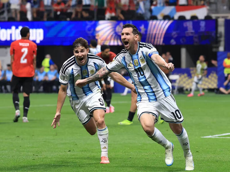Messi lidera virada histórica da Argentina contra o Egito
