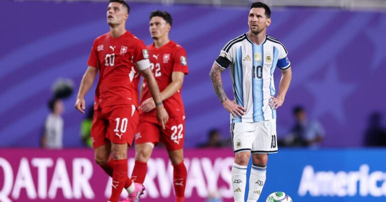 Messi celebra classificação histórica da Argentina às semifinais