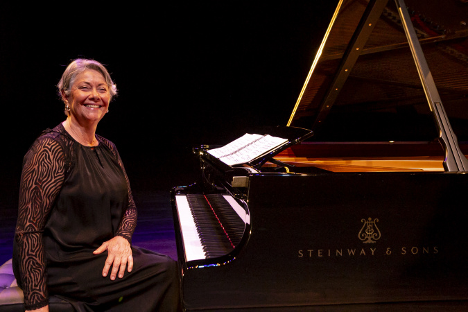 Orquestra Sinfônica homenageia pianista Analaura de Souza em concerto especial