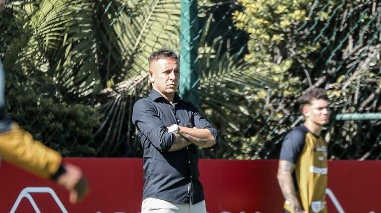 Rafinha assume como executivo de futebol do São Paulo