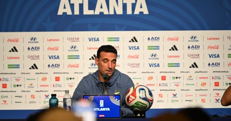 Scaloni rebate teorias sobre favorecimento da Argentina na Copa