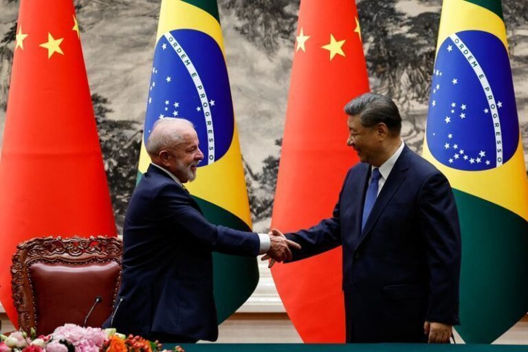 Pressão de Trump abre caminho para avanço da China no Brasil