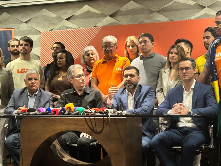 Zema é oficializado candidato do Novo e critica PT e STF