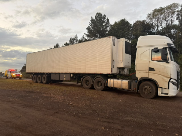 Polícia apreende 8 toneladas de cebola contrabandeada no Sudoeste