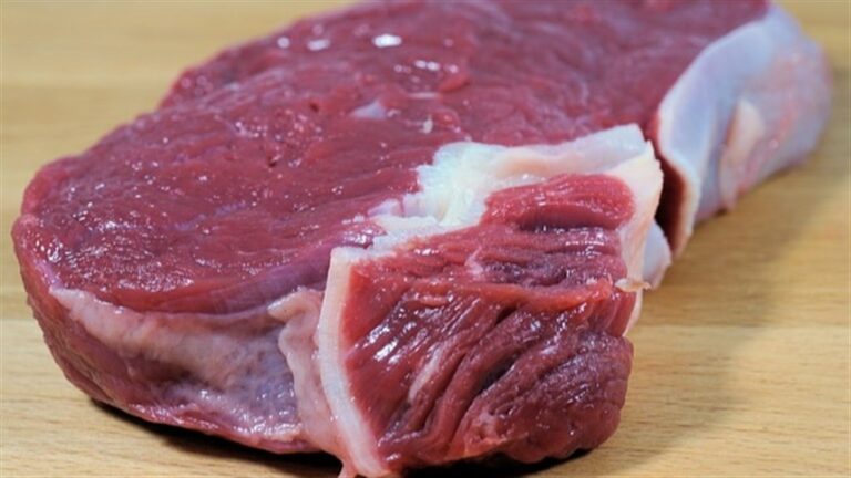 China reduz compras de carne bovina e receitas caem 39,6% em julho