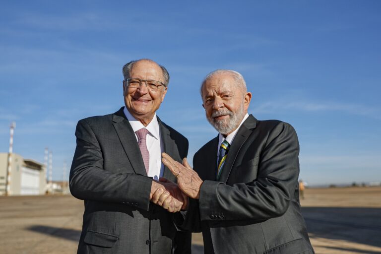 Lula declara R$ 4,8 milhões em bens para eleição de 2026