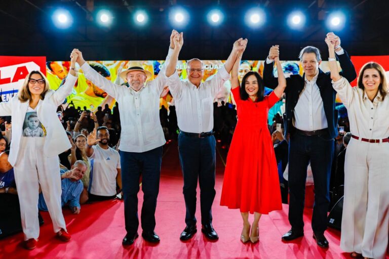 Lula convida Janja para discursar em convenção do PT em São Paulo