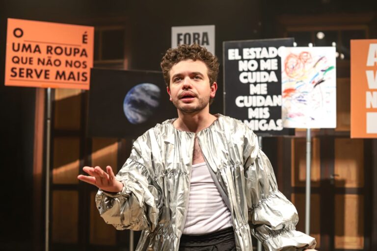 Sol.te Companhia leva espetáculo Juventude ao Teatro Cleon Jacques neste fim de semana