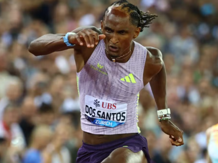Alison dos Santos quebra recorde mundial nos 400m com barreiras em Zurique