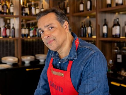 Rodrigo Fagundes diz que novela com Tony Ramos o ajudou a perdoar o pai