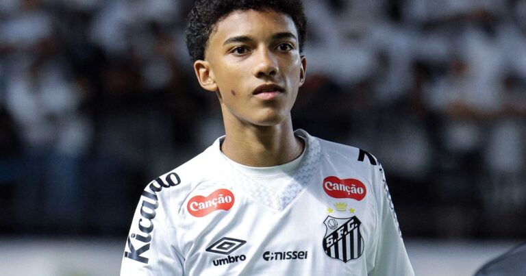 Santos encaminha empréstimo de Robinho Jr. ao Genoa da Itália