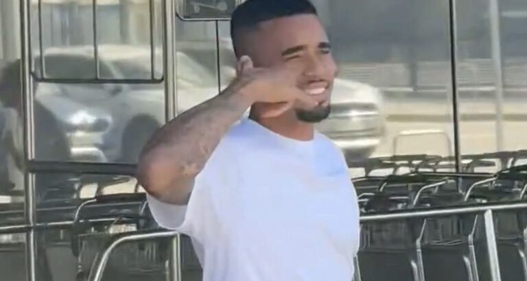 Gabriel Jesus deixa Arsenal e acerta transferência para Barcelona
