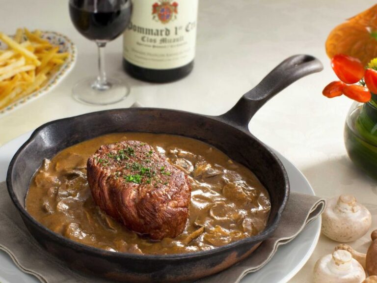 Ile de France abre para almoço no Dia dos Pais em Curitiba