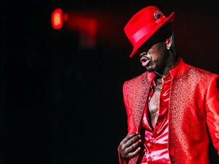 Ne-Yo é processado por mulher que alega ataque de cão do cantor