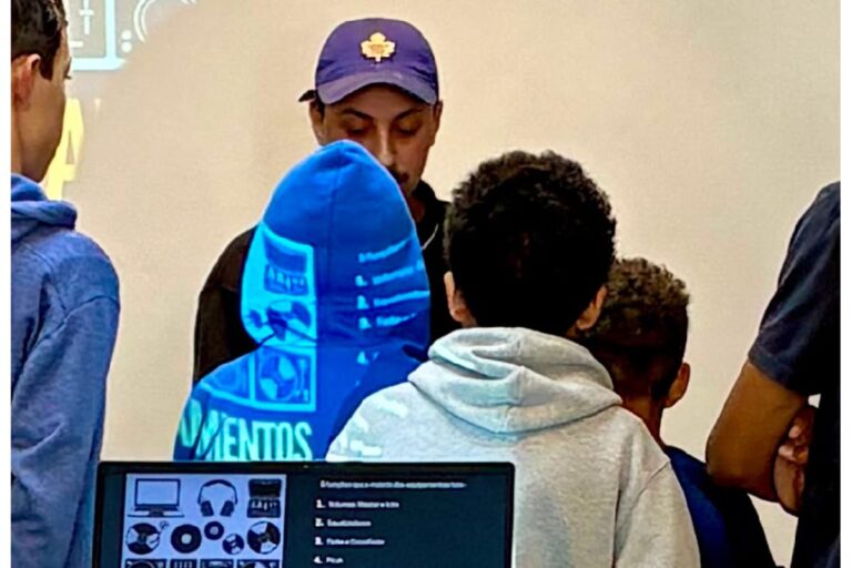 Oficinacultura inaugura sede e abre inscrições para jovens em pesquisa