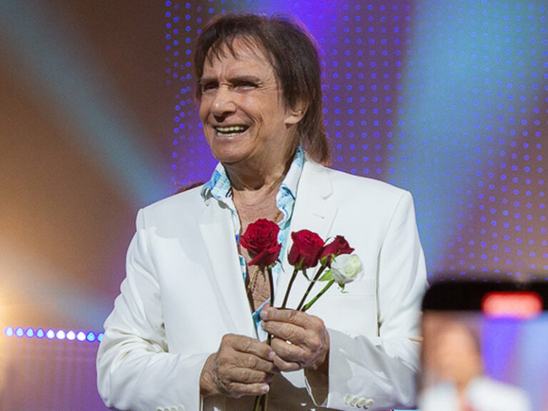 Roberto Carlos confirma show em Curitiba em outubro