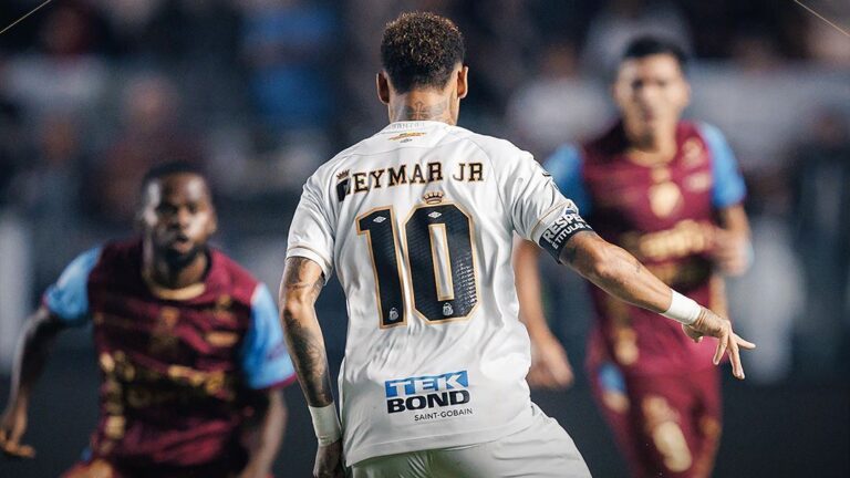 Neymar e Gabigol brilham e Santos vira sobre Macará na Sul-Americana