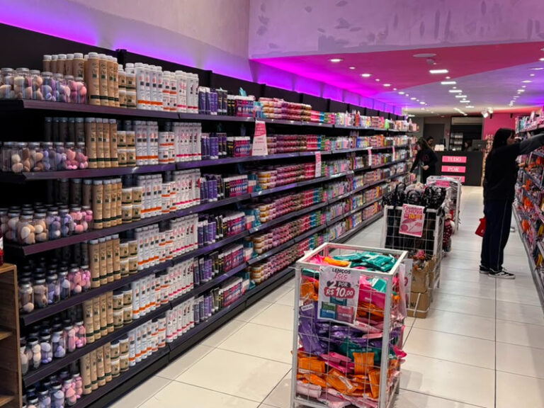MiniMake inaugura loja na Rua XV de Novembro em Curitiba