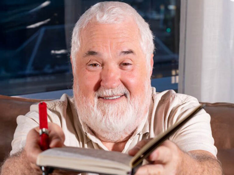 Carlos Homero Giacomini lança primeiro romance na Livraria da Vila