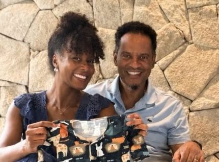 Maju Coutinho anuncia primeira gravidez aos 48 anos nas redes sociais
