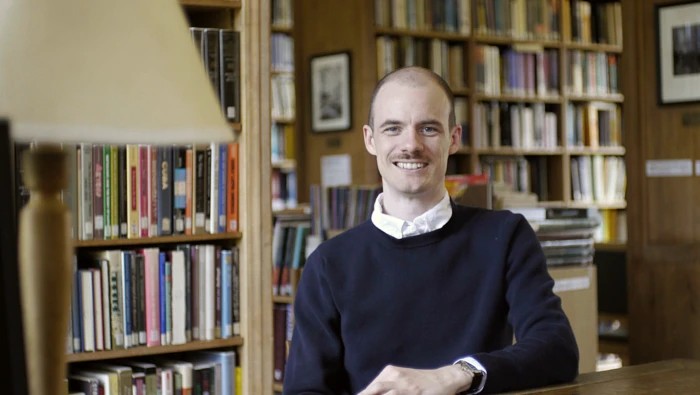 Pesquisador de Oxford questiona exagero do impacto da IA nas eleições de 2026