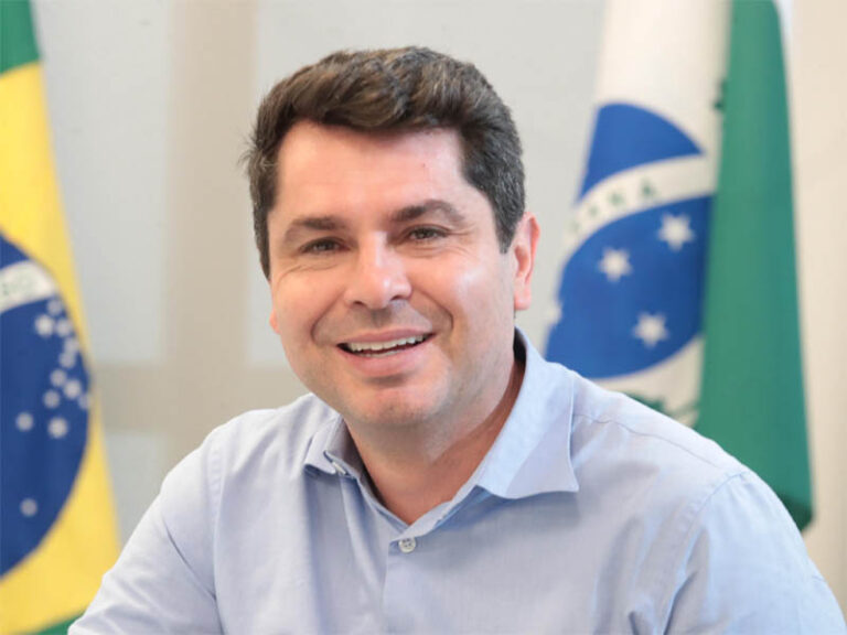 Alexandre Curi assume liderança na disputa pela primeira vaga no Paraná