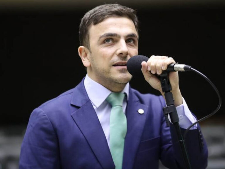 Deputado federal Aliel Machado declara patrimônio de R$ 686,9 mil nas eleições 2026