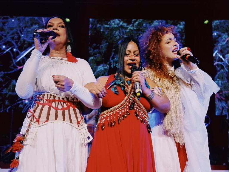 Espetáculo As Amazônias chega à CAIXA Cultural de Curitiba