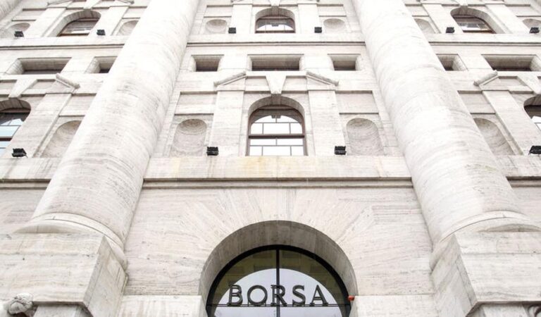 Bolsas europeias abrem agosto em alta com queda do petróleo
