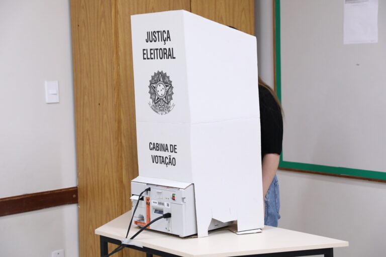 Partidos têm até 15 de agosto para registrar candidatos nas eleições de 2026