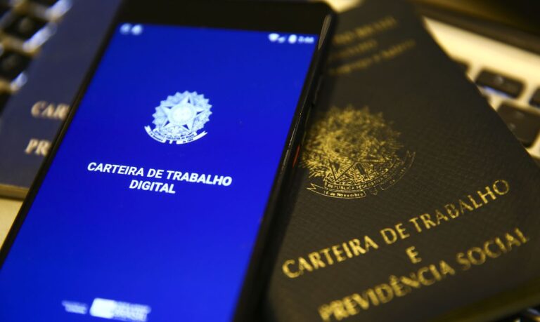 Taxa de desemprego cai para 5,4% no segundo trimestre de 2026