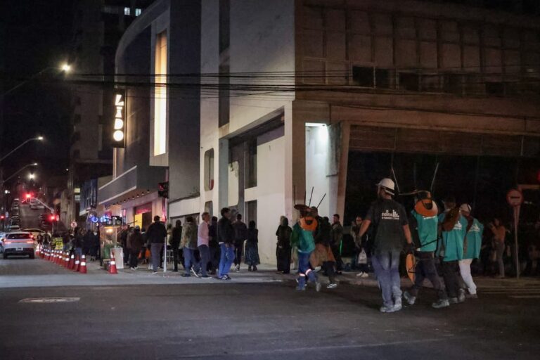 Cine Lido funciona com alvará de última hora após atrasos e reclamações