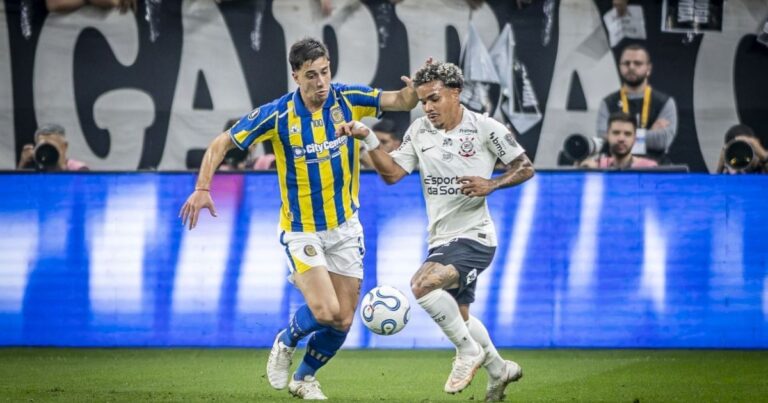 Corinthians vence Rosario Central com um a menos e avança na Libertadores