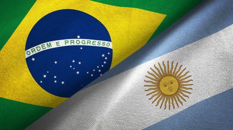Brasil rebaixa relações com Argentina após novos insultos de Milei