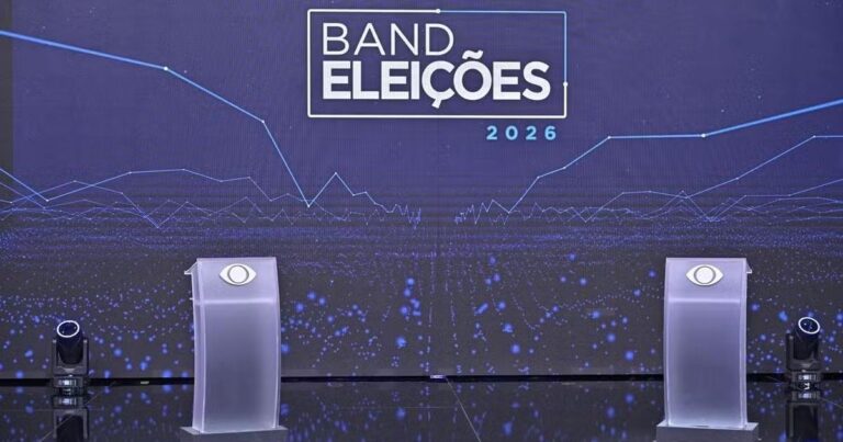 Candidatos chegam ao primeiro debate presidencial com início previsto para 20h