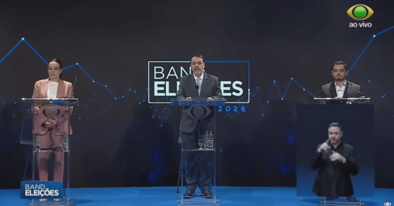 Debate no Paraná marca ausência de Moro e confronto entre Alex e Requião