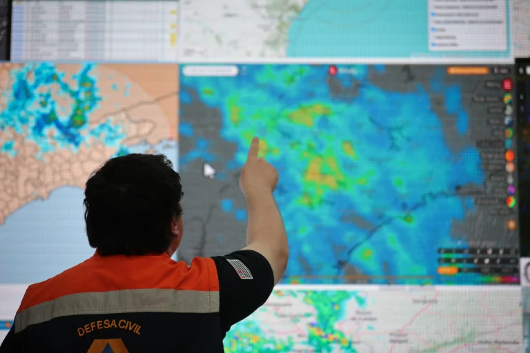 Defesa Civil reforça alertas para temporais em São Paulo e ventos fortes no Rio