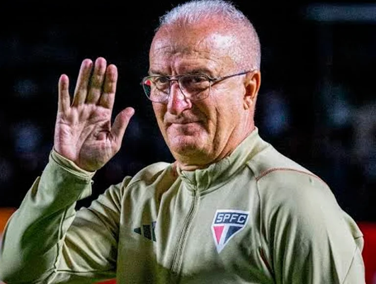São Paulo mantém Dorival apesar de dez jogos sem vitória no Brasileirão