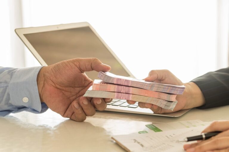Taxa de juros para empréstimo pessoal recua em agosto