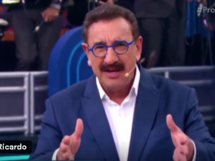 Ratinho se pronuncia sobre denúncia de homofobia e nega desrespeito