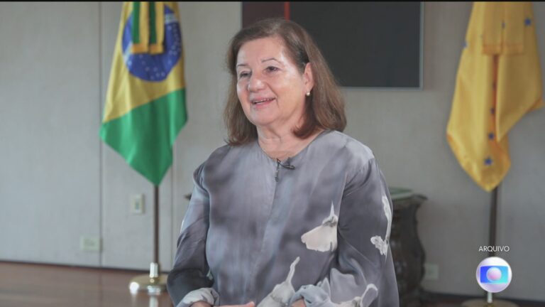 Brasil responde com reciprocidade após EUA revogar visto de embaixadora