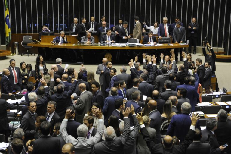 G1 explica de onde vem o dinheiro das campanhas políticas em 2026