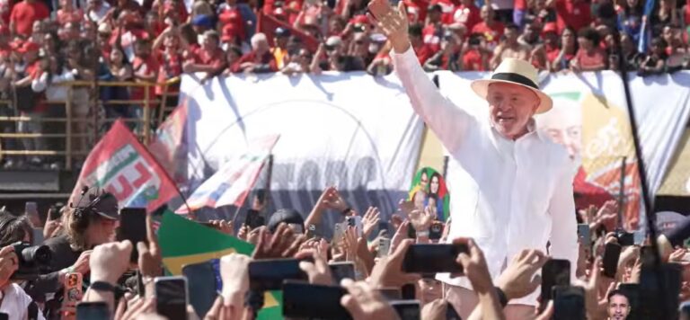 Lula lança campanha para reeleição em São Bernardo do Campo