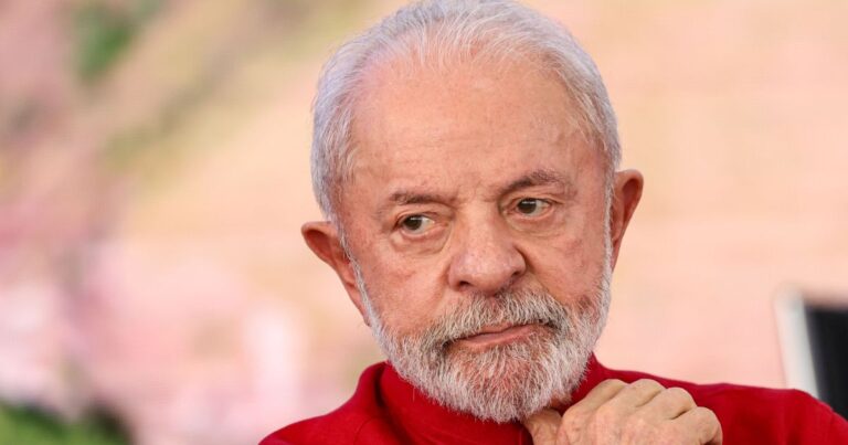 PT lança Lula pela última vez rumo ao Planalto