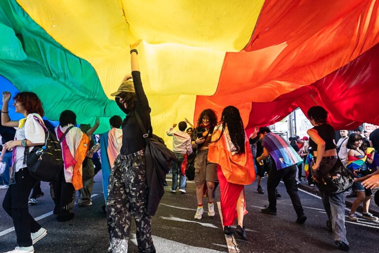 Agosto Sapatão: Curitiba celebra visibilidade lésbica