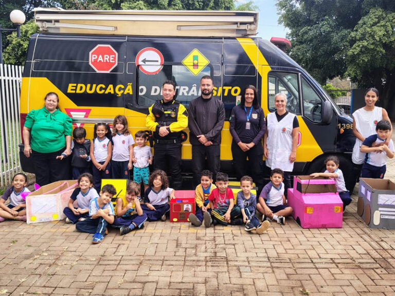 Maringá leva educação sobre trânsito seguro a alunos de CMEIs